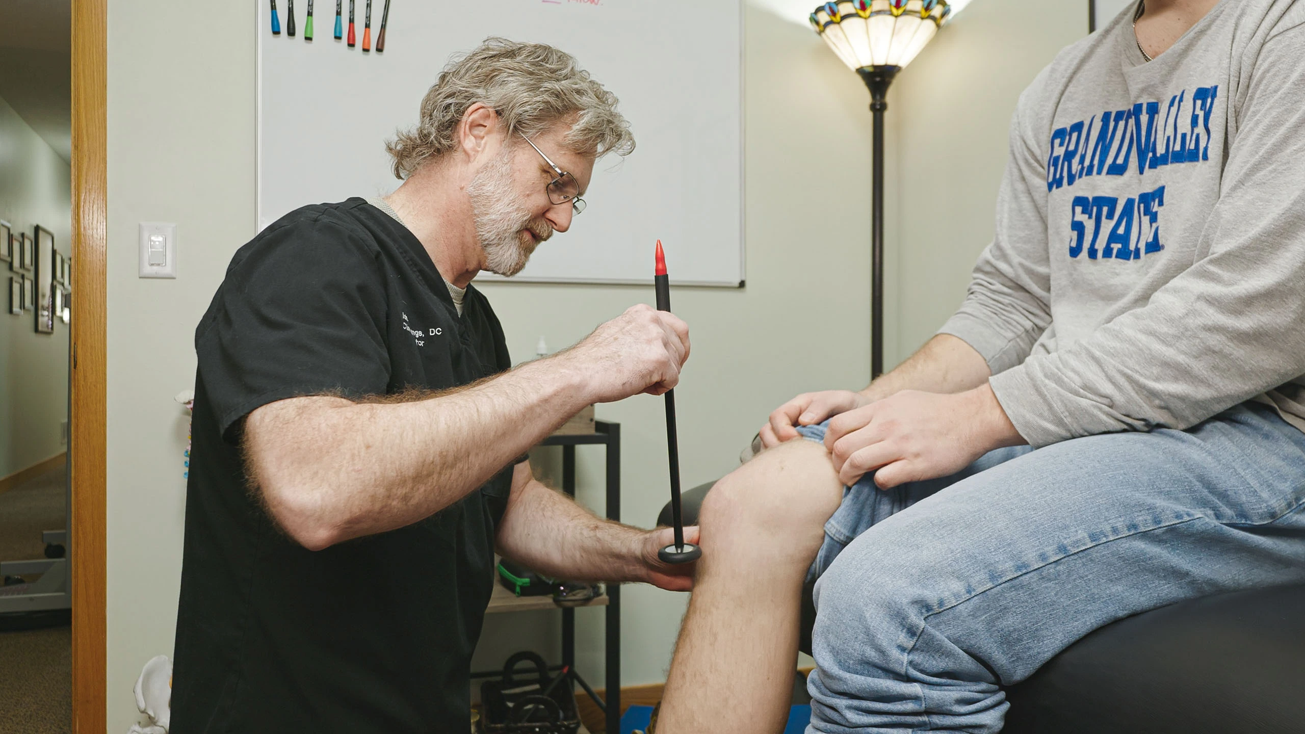 Knee Pain Treatment In Grand Rapids MI